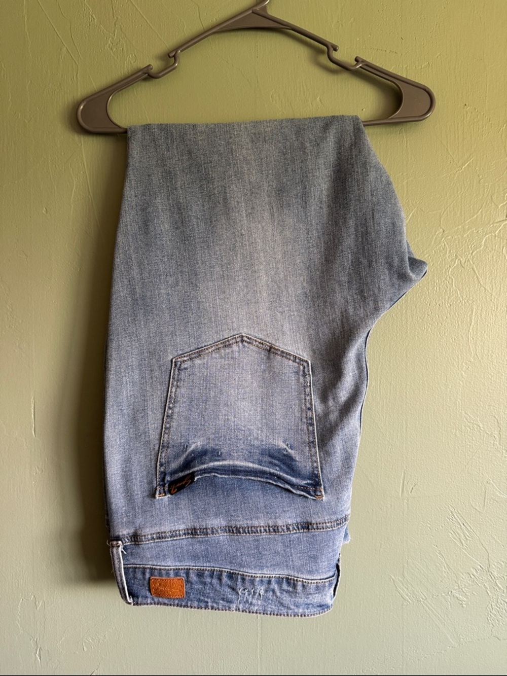 Women’s Seven7 Light Blue Denim Jeans